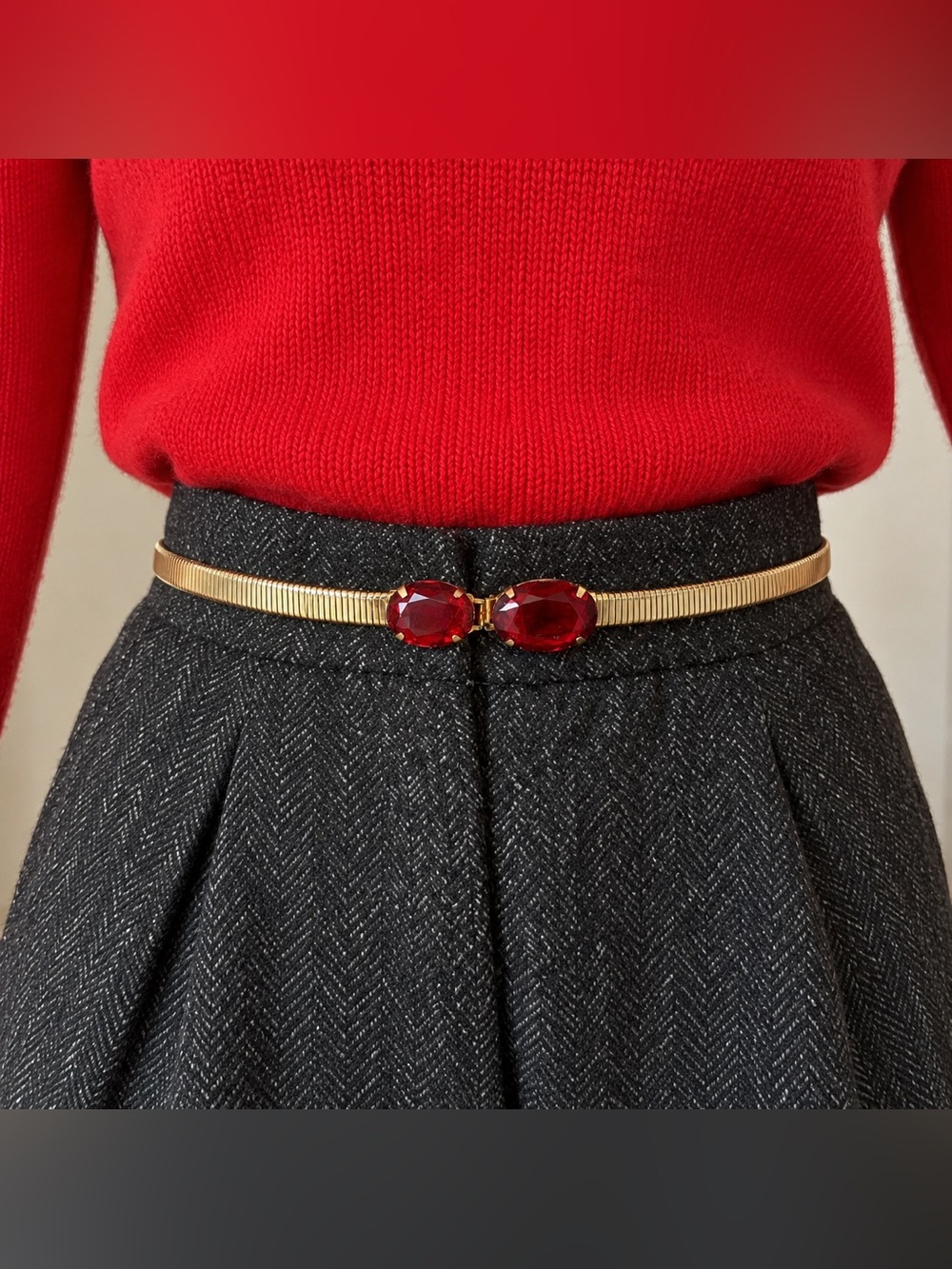 Vintage Gold-Tone Red Stone Statement Belt Adjustable 25–30”